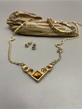 Gold Tone Topaz Amber Crystal V Necklace Tennis Bracelet Stud Earring Parure Set